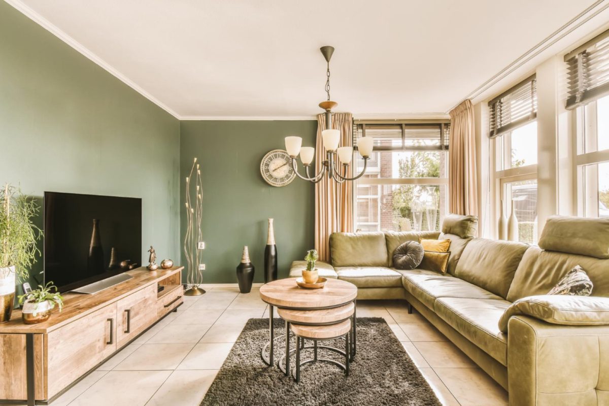 Comment associer meubles de salon et décoration pour un rendu harmonieux ?