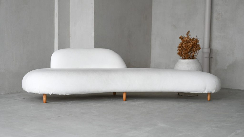 Décorer avec une méridienne : astuces pour intégrer ce meuble dans votre décoration intérieure