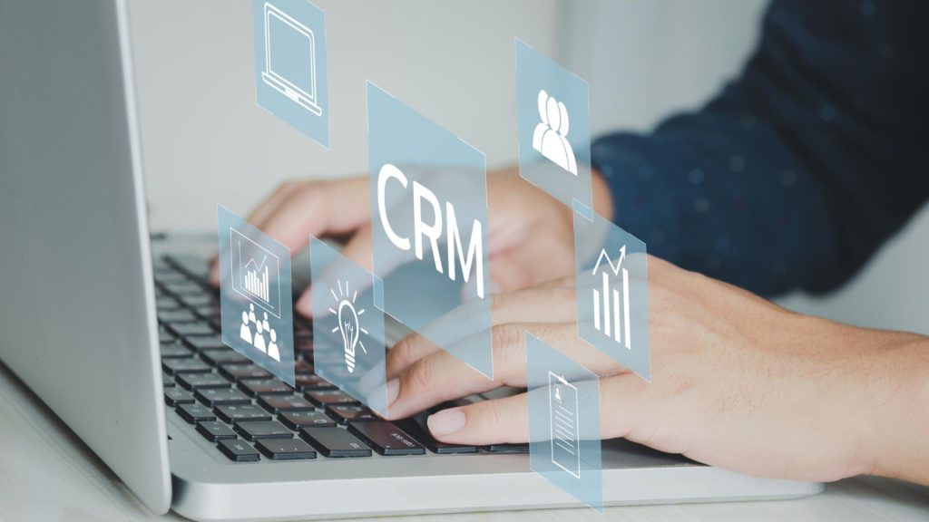 Découvrez deux bonnes raisons d’investir dans un logiciel CRM pour votre entreprise