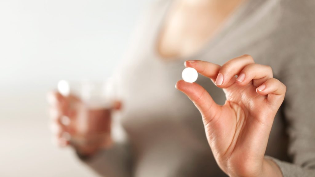 Quand prendre de l’ibuprofène ? Guide complet pour adultes et enfants