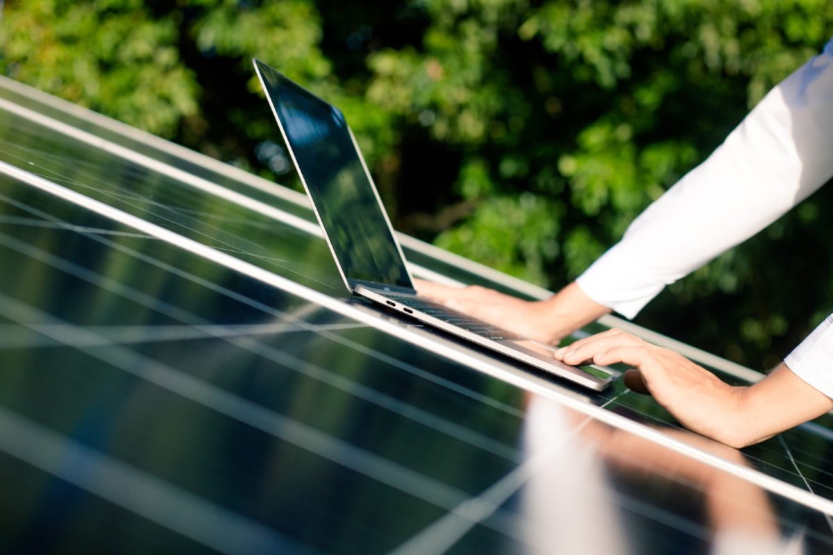 Sécurité et performance : les raisons d'engager un professionnel pour l'installation solaire
