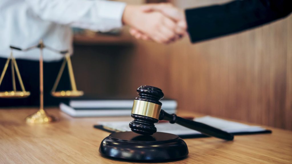 Avocat en liquidation judiciaire : pourquoi vous en avez besoin pour naviguer dans le processus ?