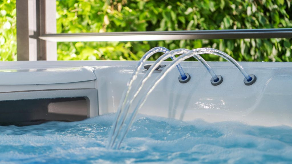 Pourquoi choisir un jacuzzi ? Les avantages pour votre santé physique et mentale