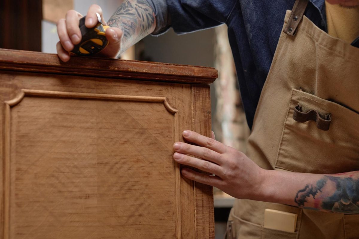 Donnez une seconde vie à vos meubles en bois anciens : astuces et inspirations