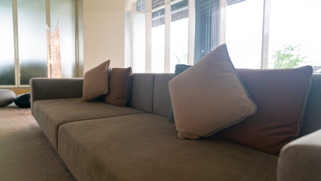 Le canapé comme pièce maîtresse : trouvez le modèle qui transformera votre salon !