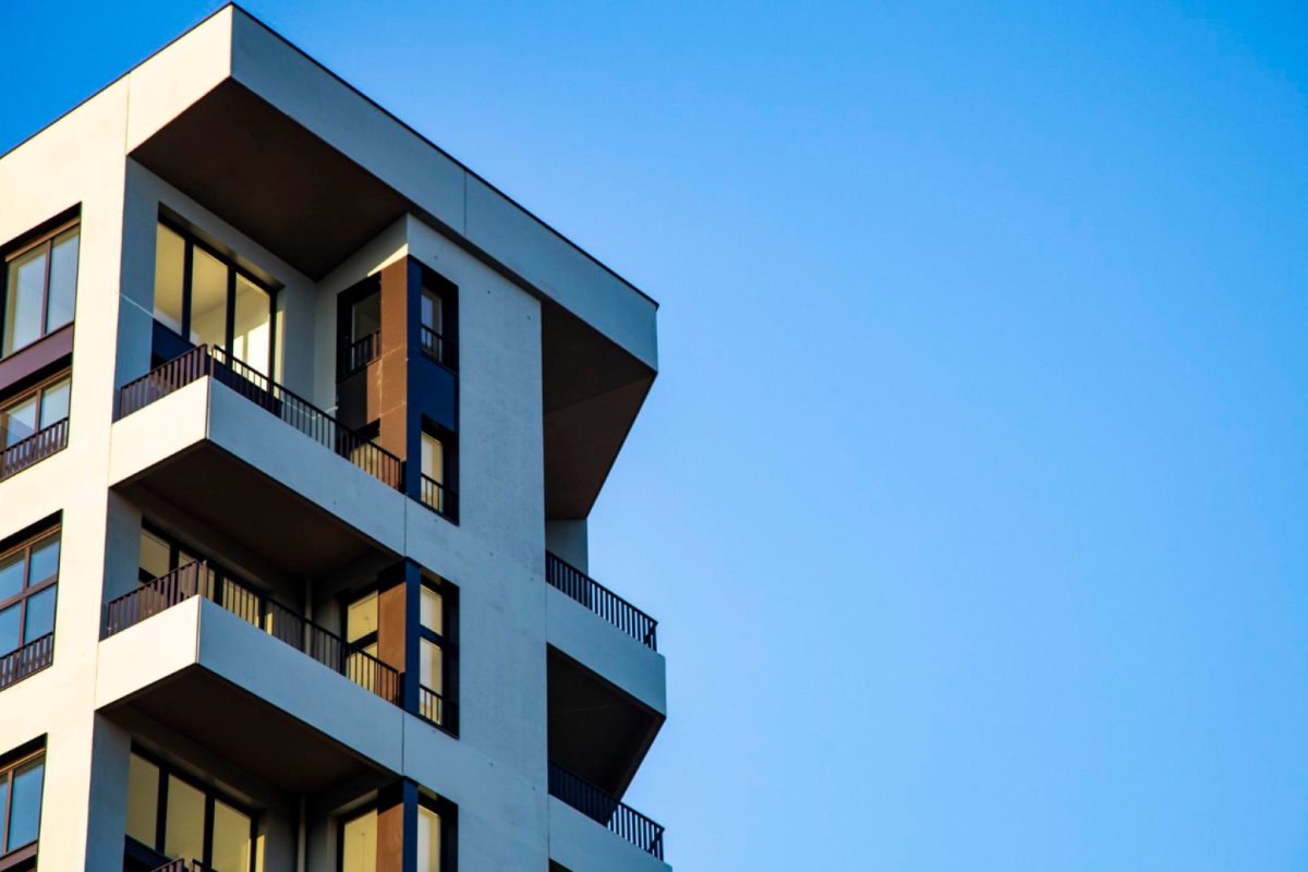 SCPI : les avantages et les risques d’investir dans cette solution immobilière