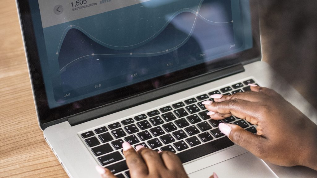 De l’idée à l’entreprise : réussir sa création en ligne