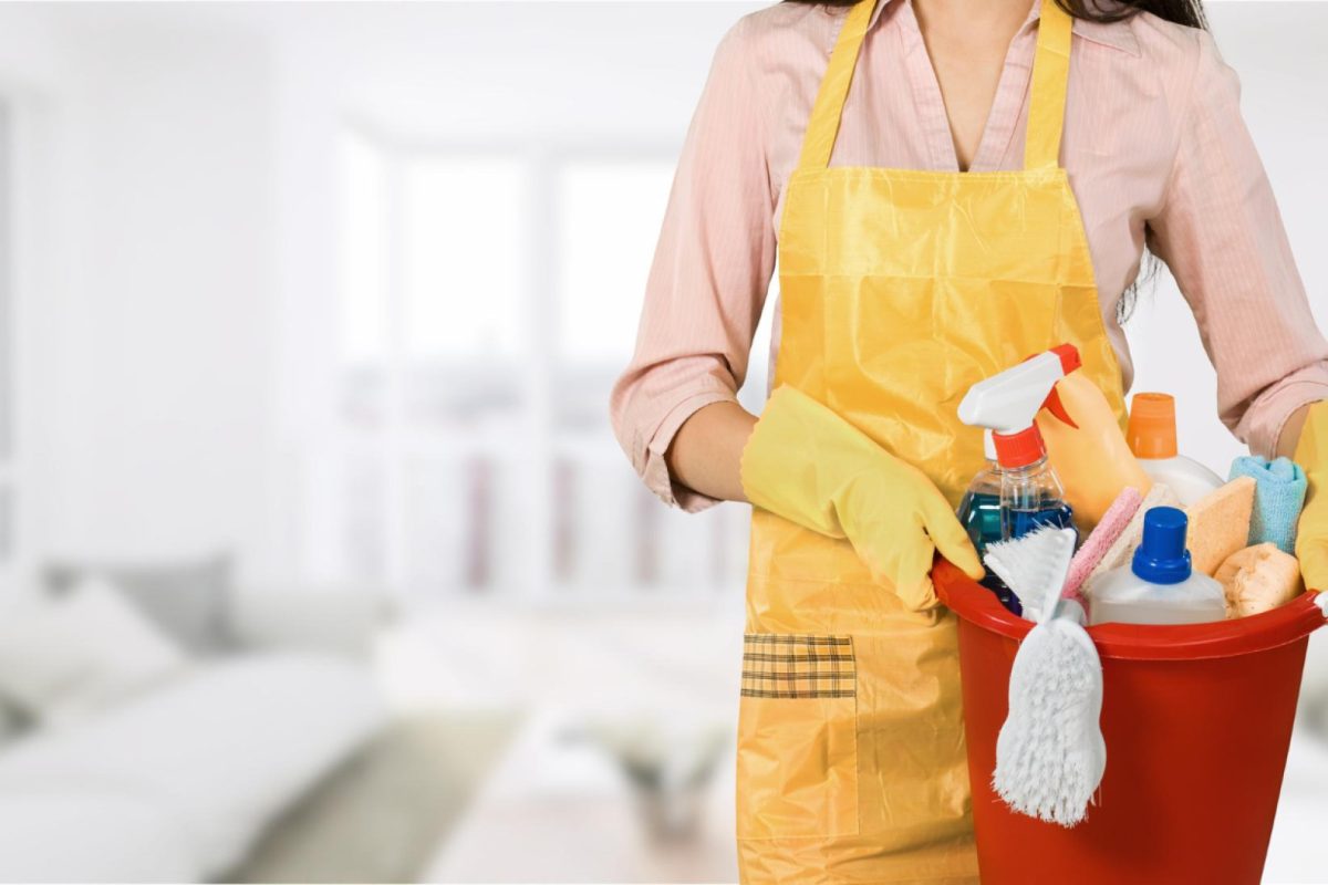 Ménage à domicile : comment s'y retrouver entre tarifs, formules et avantages fiscaux